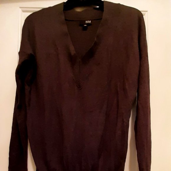 Ana - Grey Sz S Tunic Stylish Sweater - Picture 1 of 5